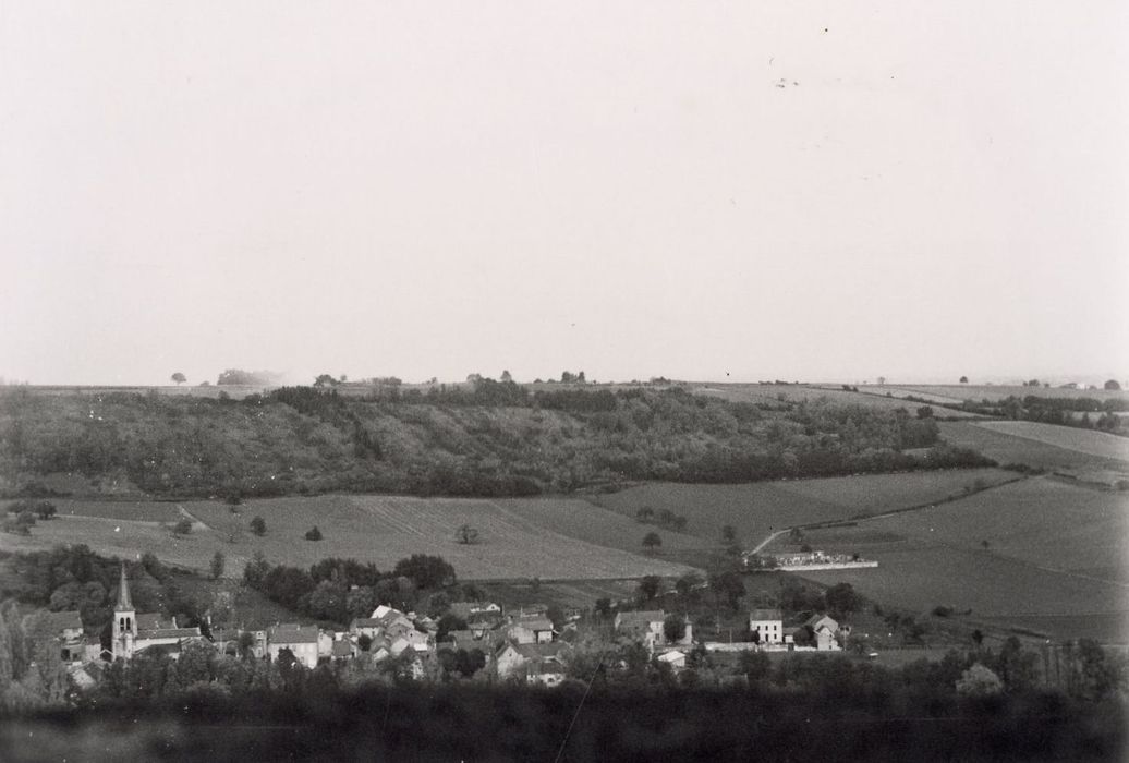 vue générale du panorama sur la village depuis la terrasse nord