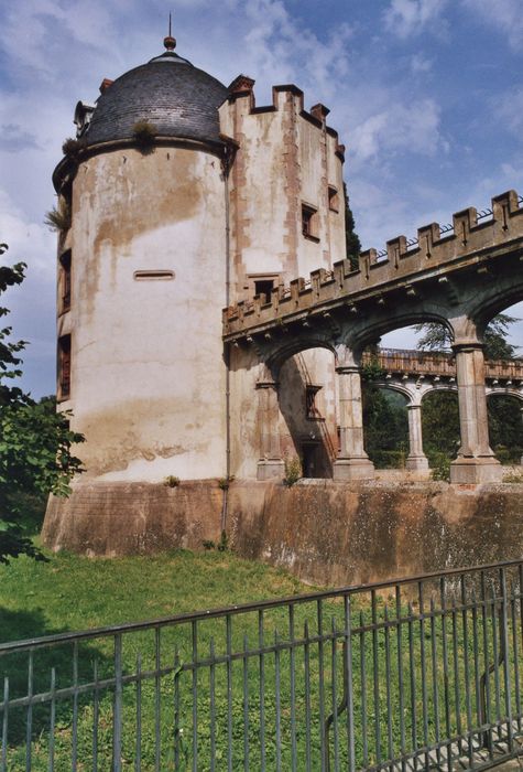 donjon, angle sud-ouest