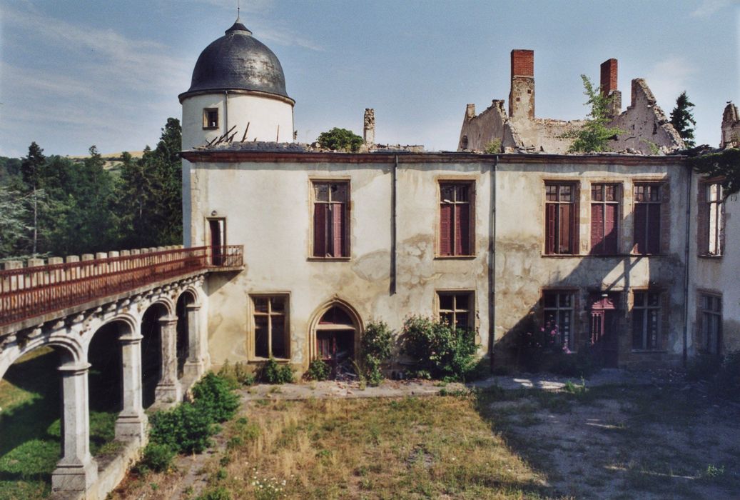 aile nord, façade sud sur la cour intérieure