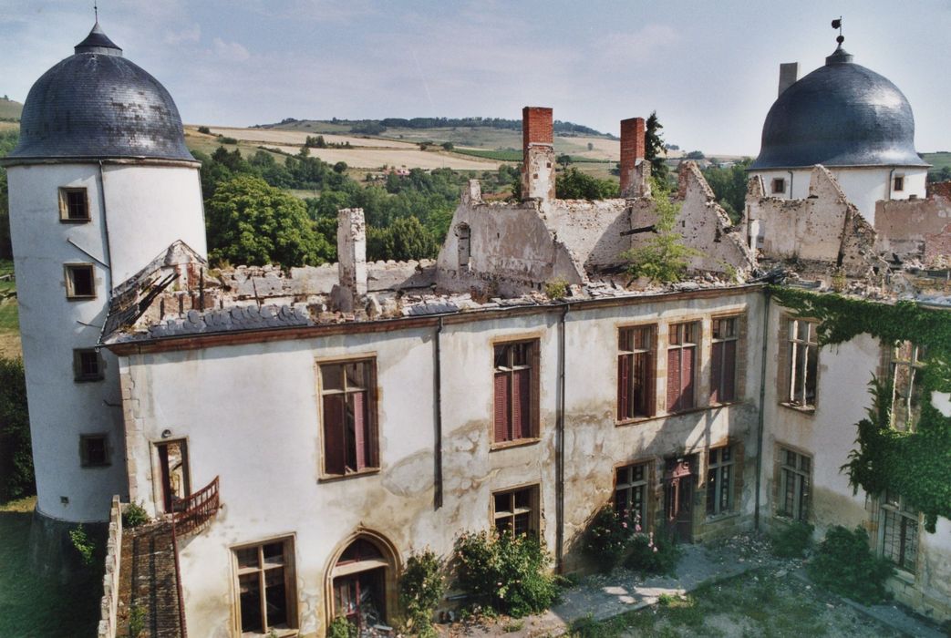 aile nord, façade sud sur la cour intérieure