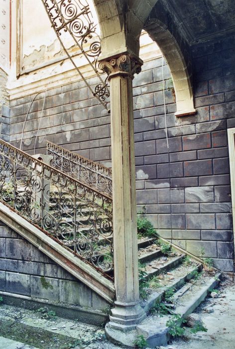 aile nord, escalier monumental, vue partielle