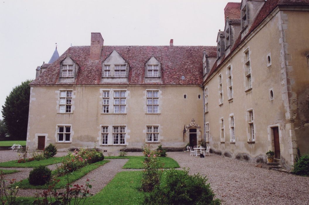 aile ouest, façade est