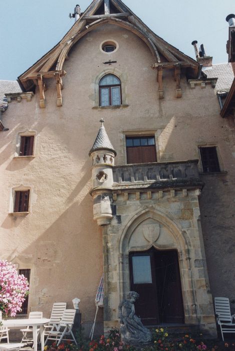 façade sud, porte d’accès