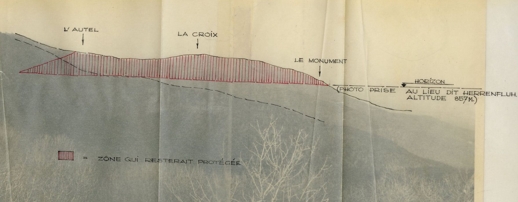 vue générale du site avec calque au-dessus de l’image référencée 12r076248