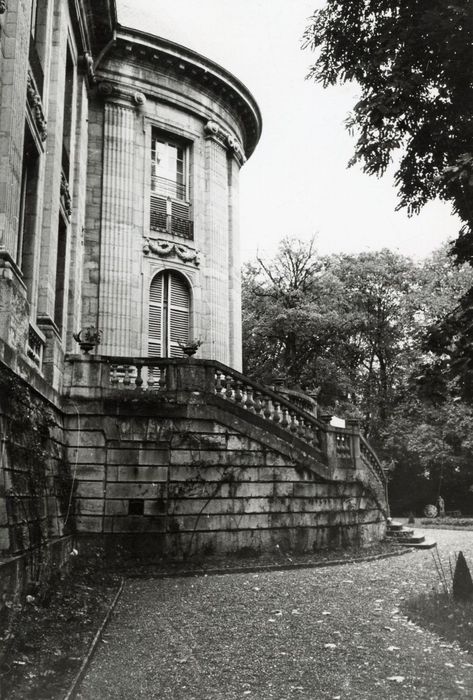 façade sur le jardin, vue partielle