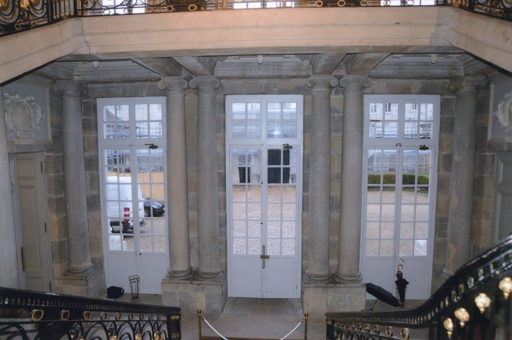 vestibule du corps de logis