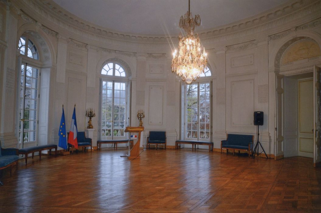 corps de logis, corps central, rez-de-chaussée : grand salon