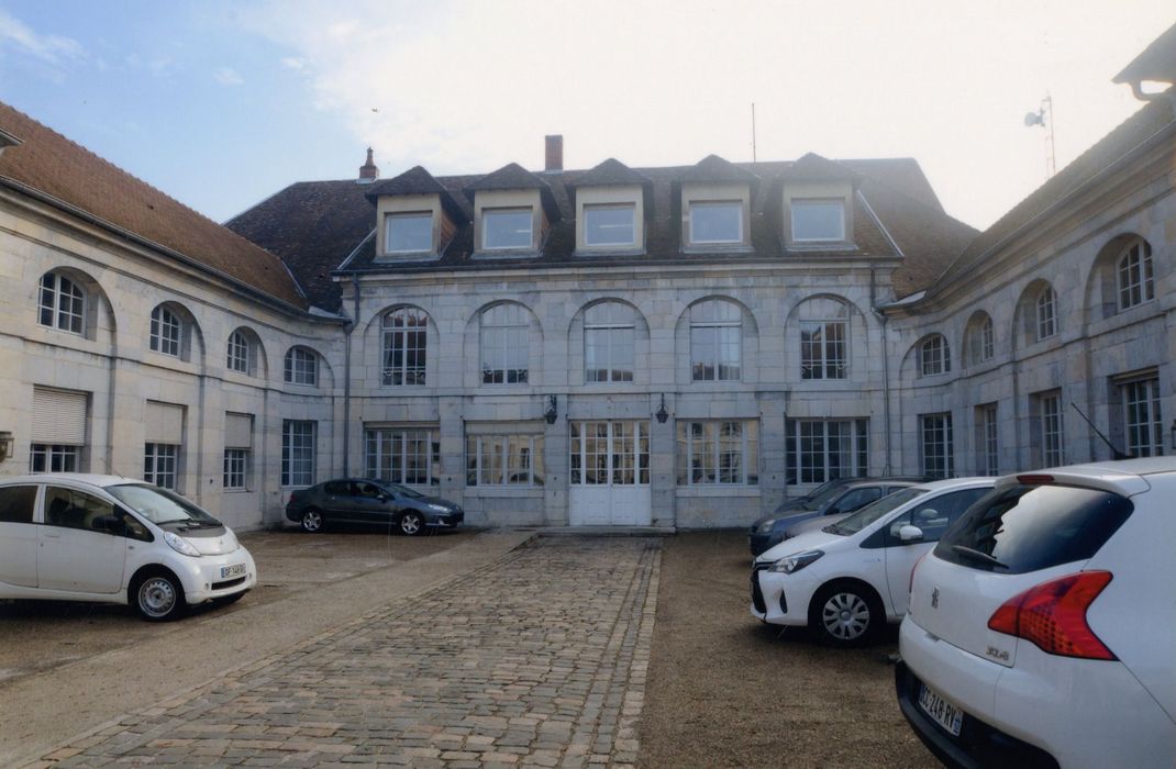 corps de bâtiment est, bâtiment en fond de cour, façade ouest