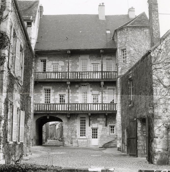 façade sur cour