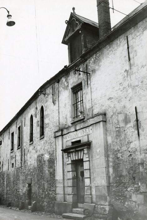 façade sur la rue de la Poterne, vue partielle