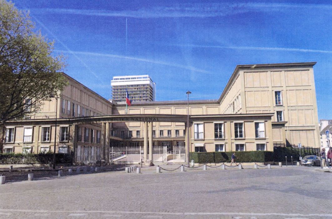 façade antérieure (photocopie numérisée)