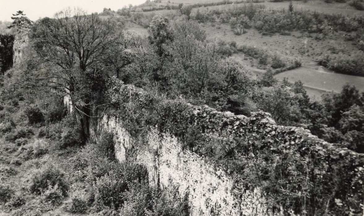 mur de la seconde enceinte à l’Est