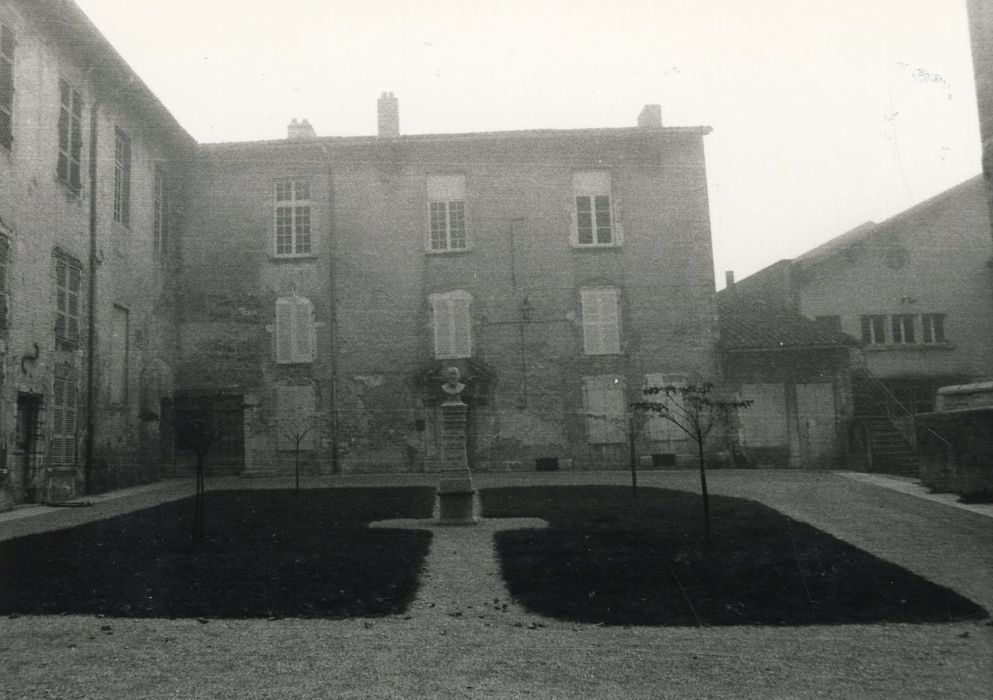 ancienne bibliothèque, façade nord