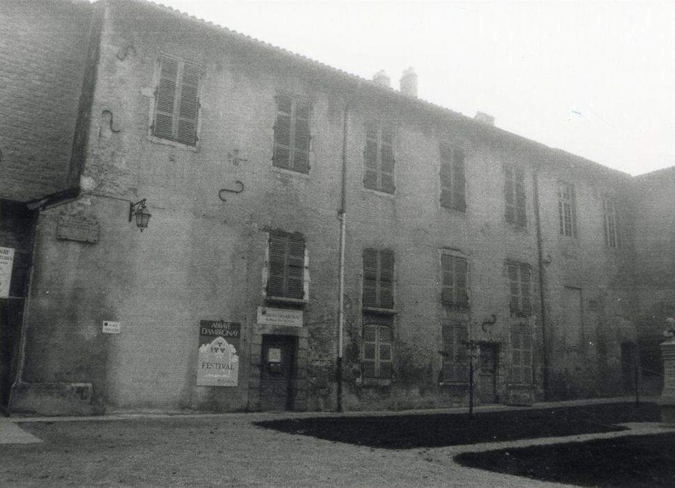 ancienne bibliothèque, façade ouest