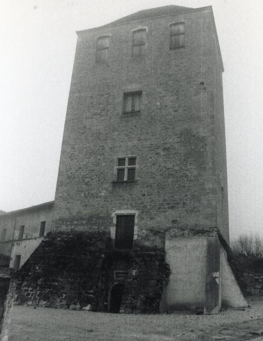 tour des Archives, élévation sud-ouest