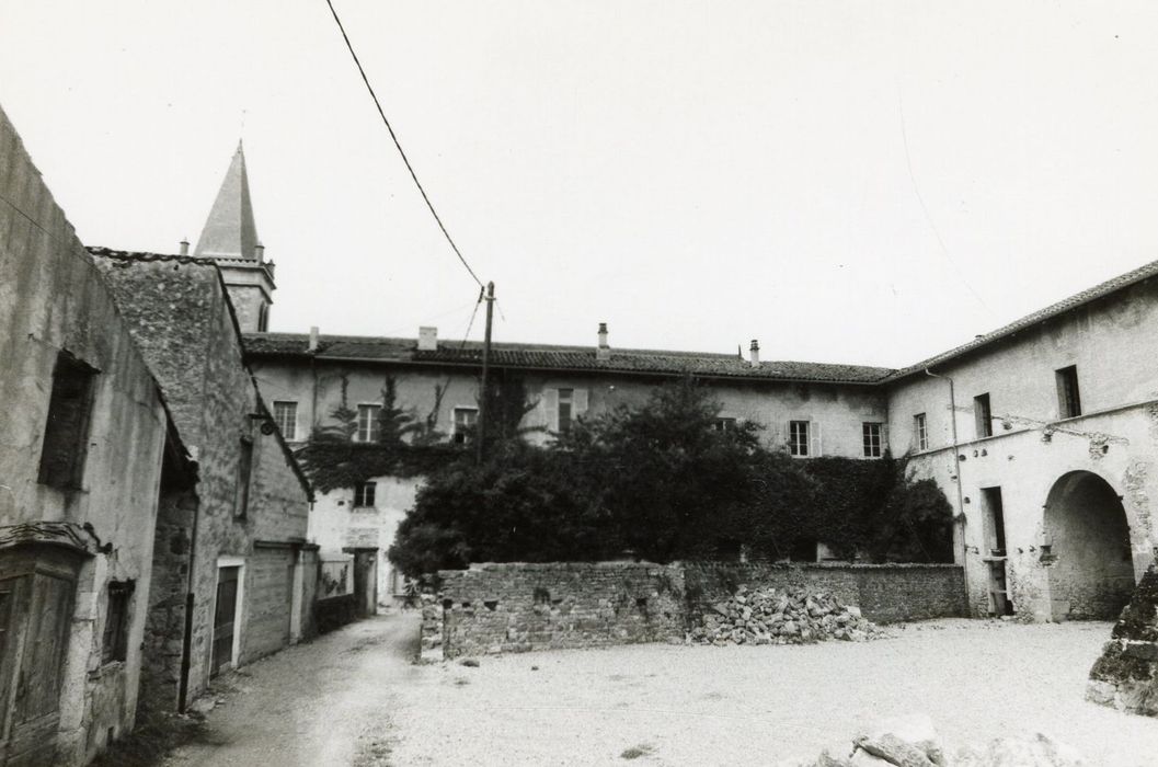 bâtiment conventuel, façade sud, vue partielle