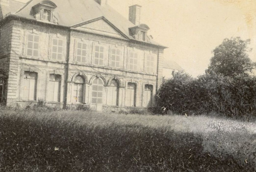 façade sud, vue partielle