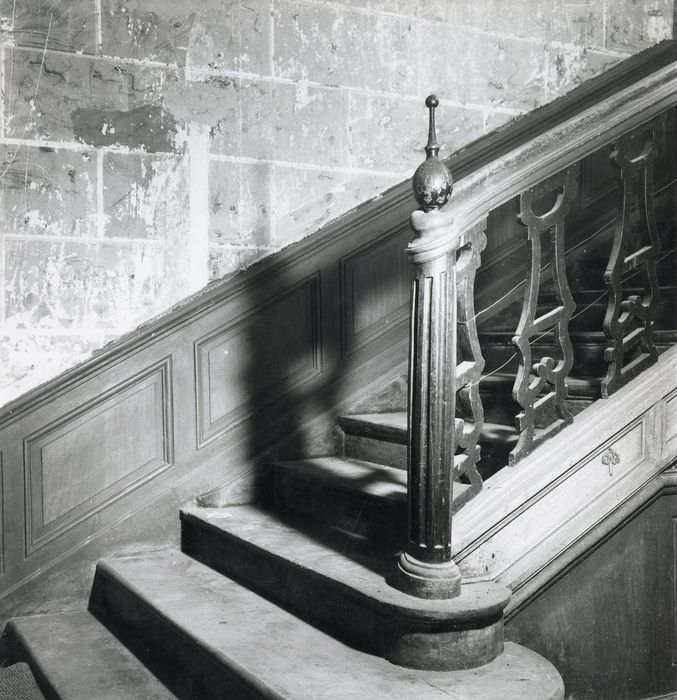 escalier, détail du départ de la rampe