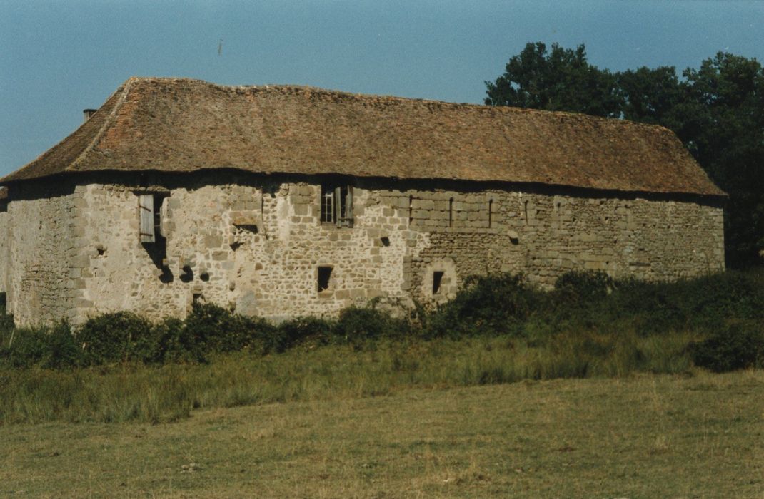 bâtiment est, façade est