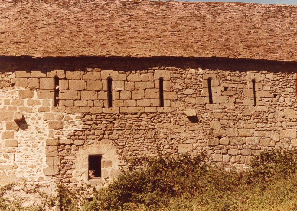 bâtiment est, façade est, vue partielle