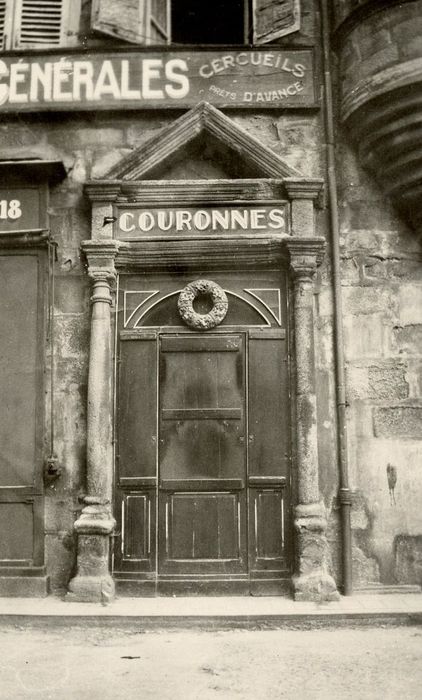 porte d’accès sur rue