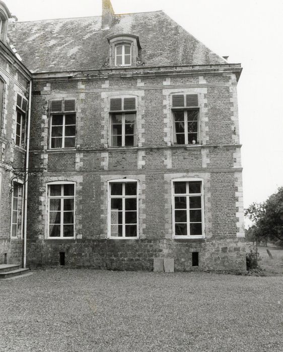 aile ouest, façade est