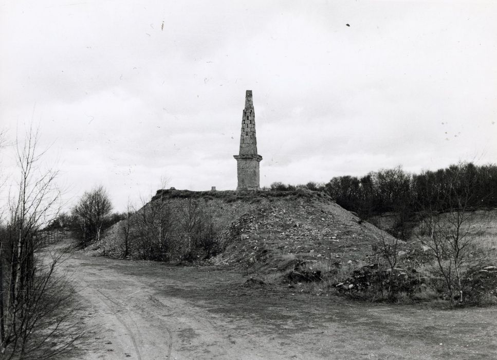 vue générale du monument dans son environnement