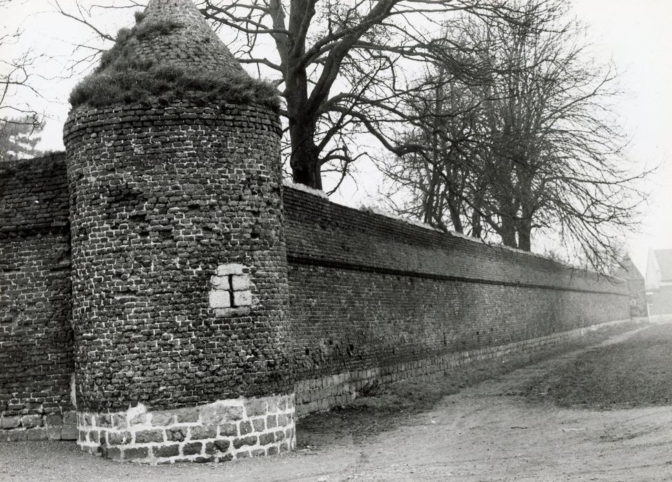 mur de clôture, tourelle d’angle sud-est