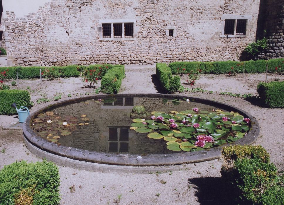 bassin du jardin sud-est