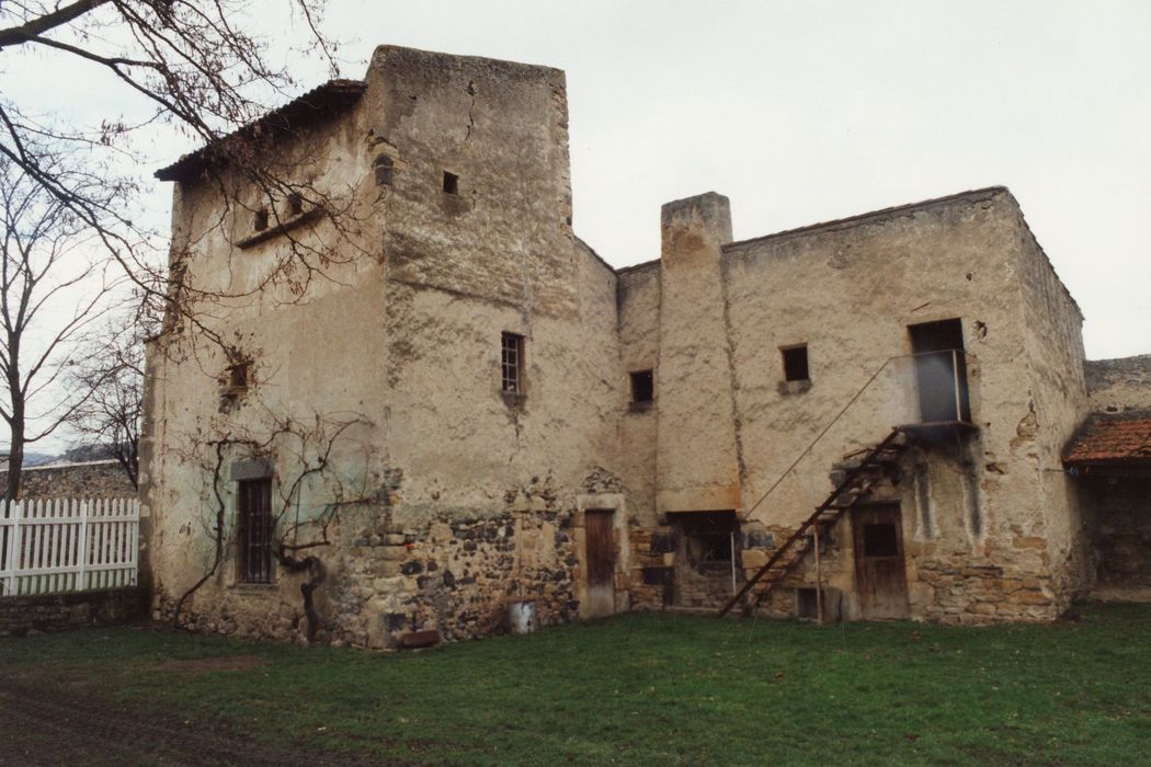 communs, pigeonnier, façades sud et est