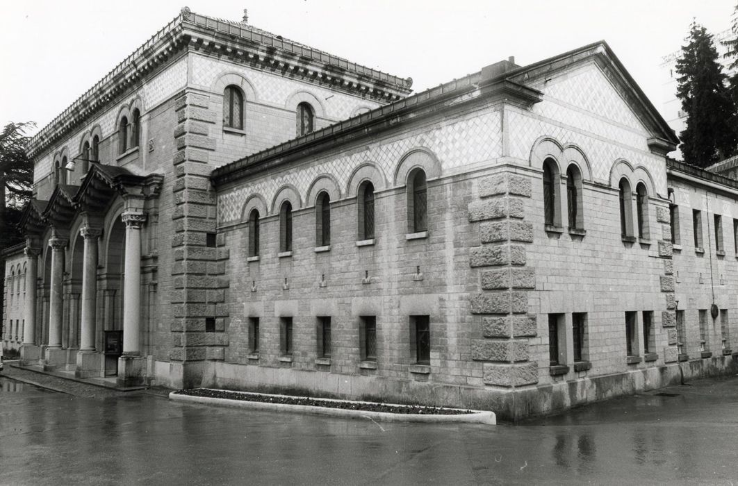 façades nord et est, vue partielle