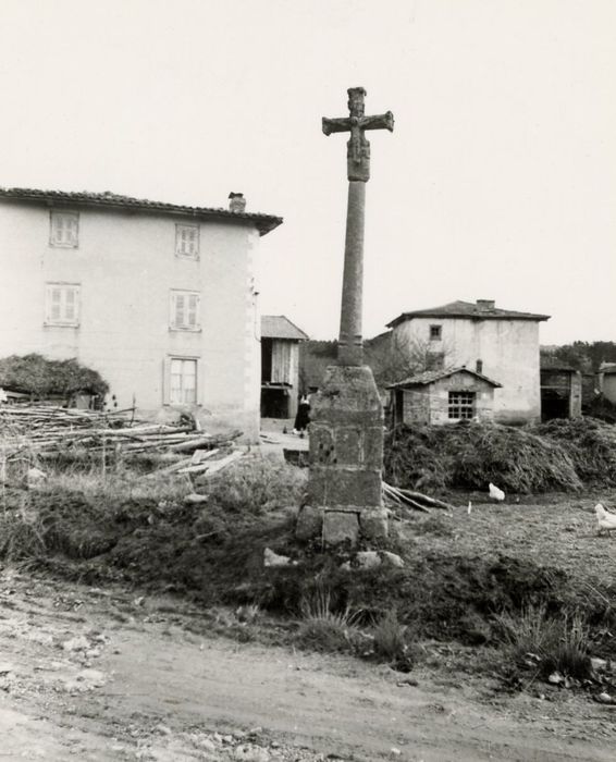 vue générale de la croix