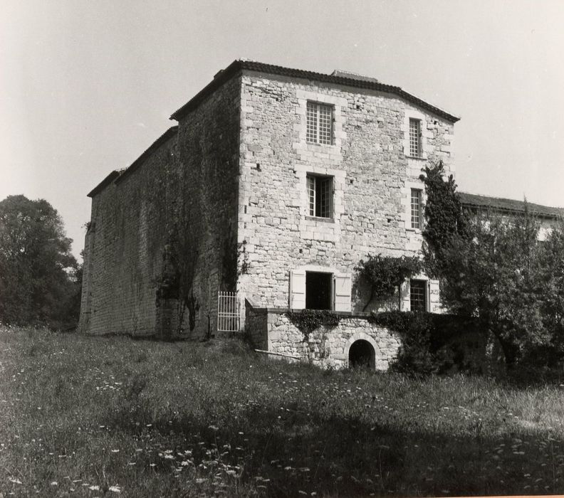 logis, façades sud et ouest