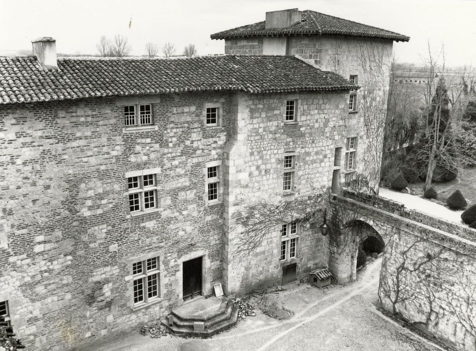 cour intérieure, aile nord, façade sud