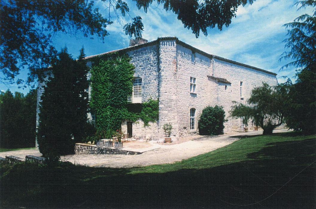 façades sud et ouest, vue partielle (photocopie numérisée)