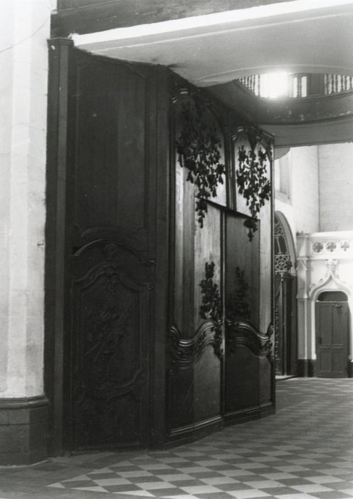 tambour de porte du portail ouest - © Ministère de la Culture (France), Médiathèque du patrimoine et de la photographie, Tous droits réservés 