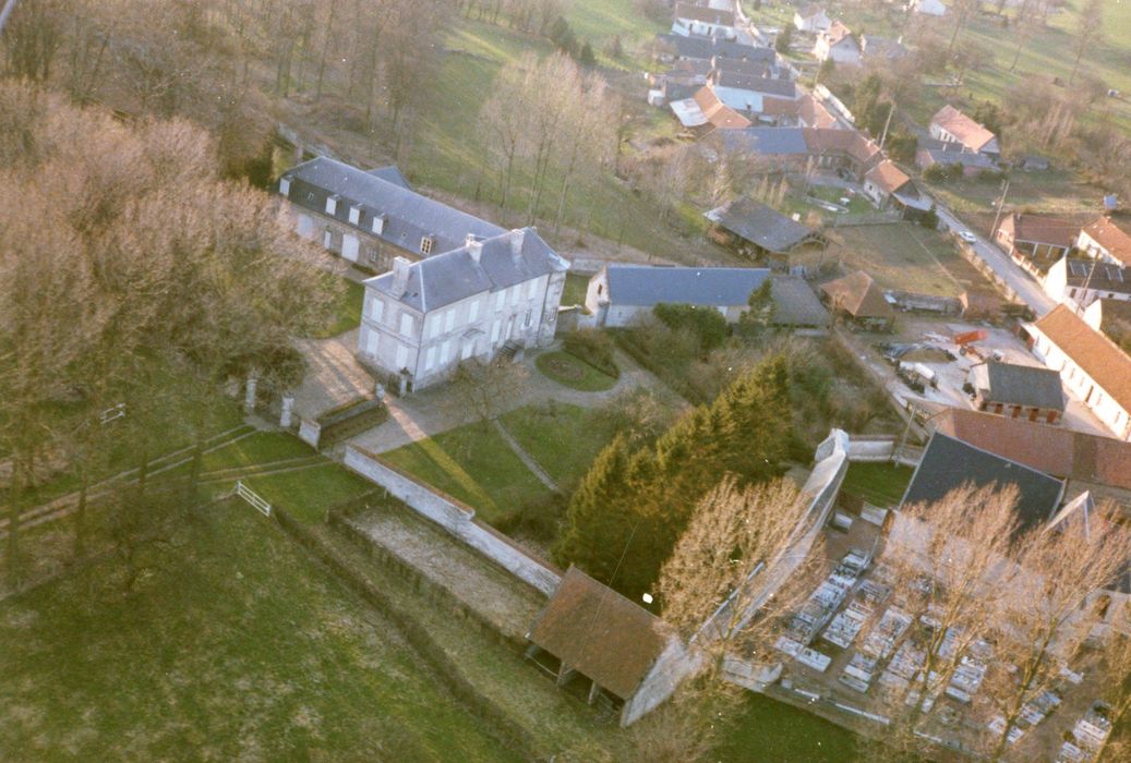 vue aérienne de l’ensemble des bâtiments