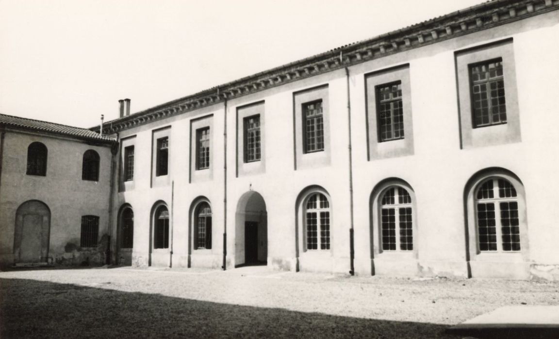 cour intérieure sud, façade sud