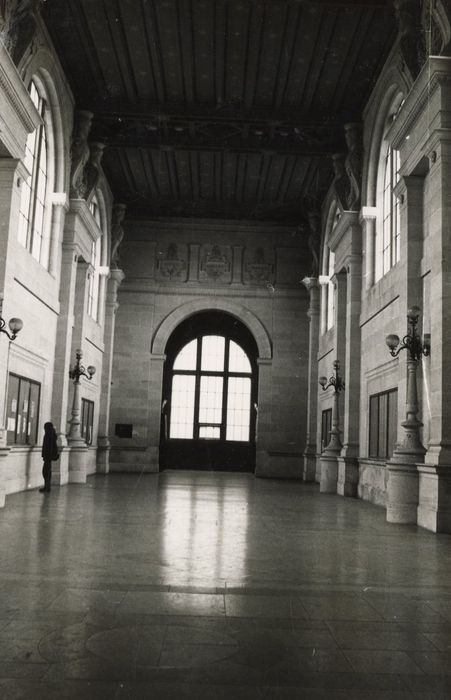 salle des pas perdus