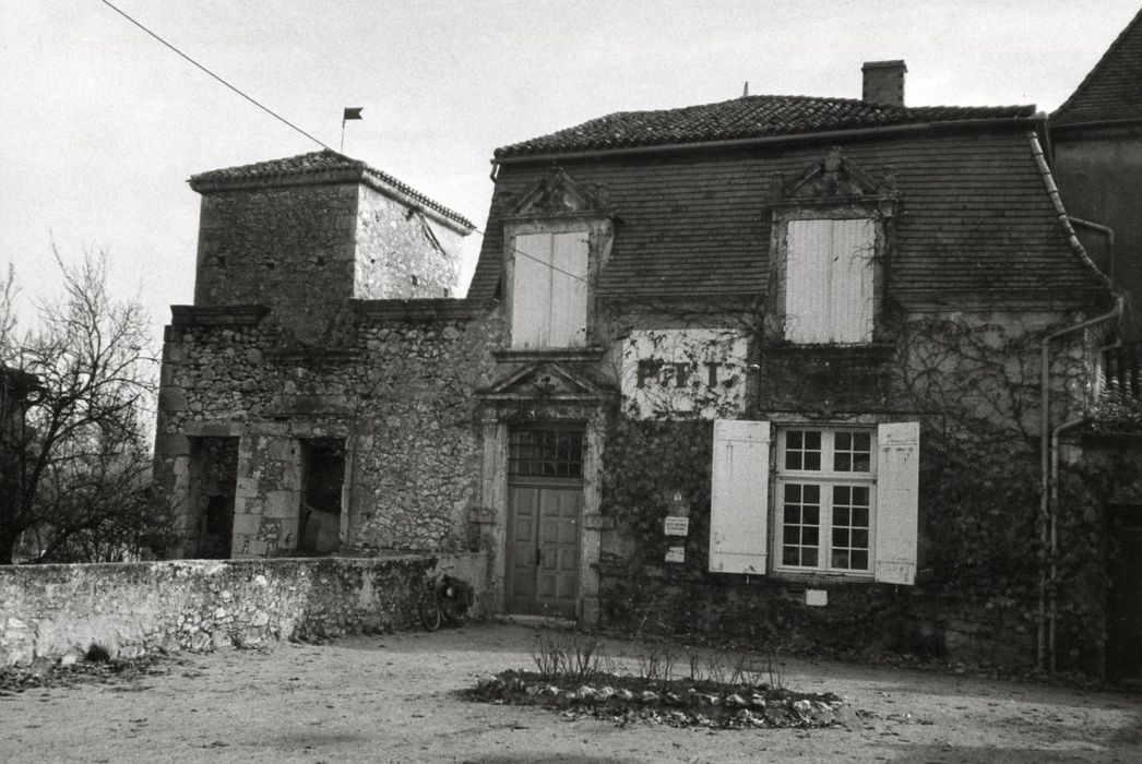 façade ouest, vue partielle