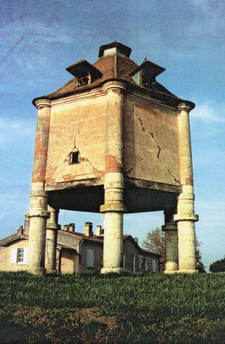 vue générale du pigeonnier (photocopie numérisée)