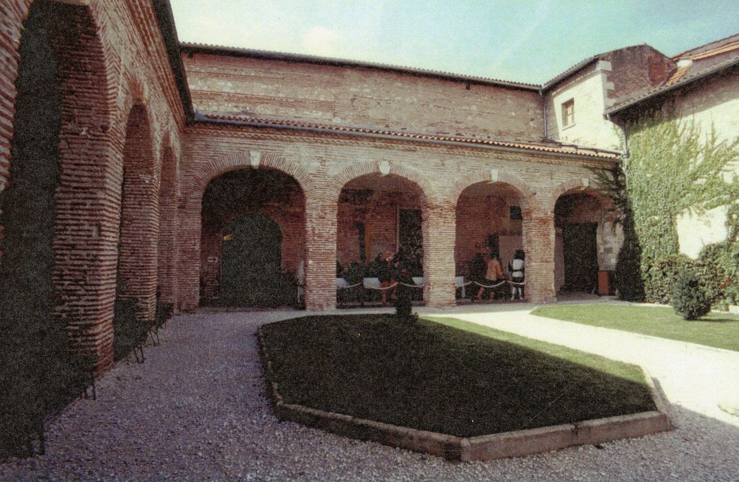 Ancienne abbaye bénédictine