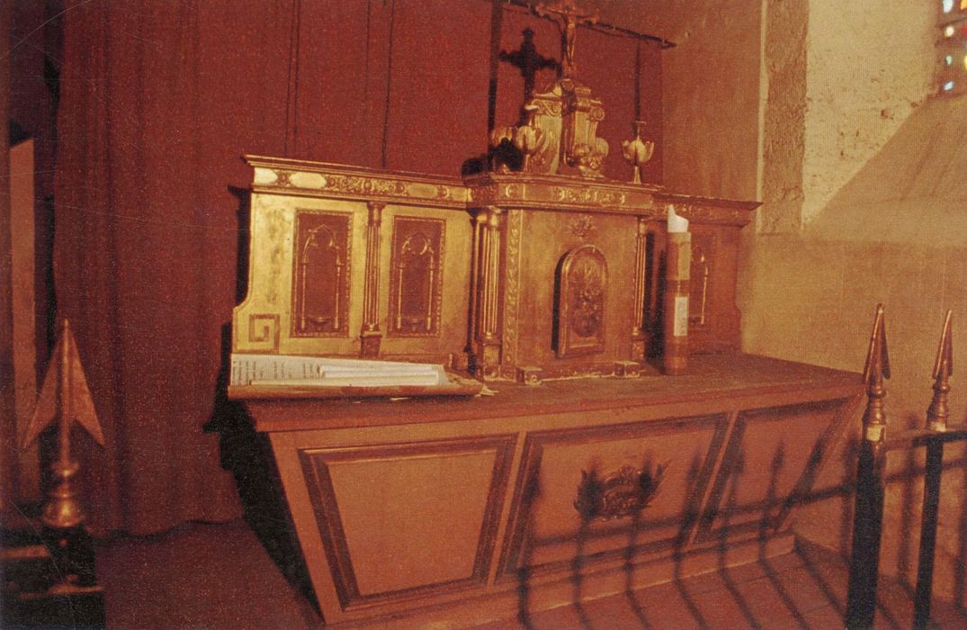 Autel et tabernacle