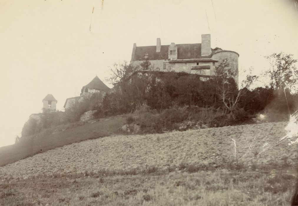 vue partielle du château depuis l’Est