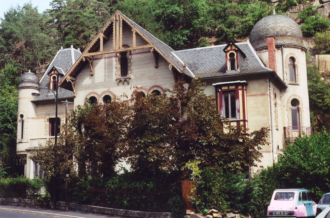 façade sud-ouest, vue partielle