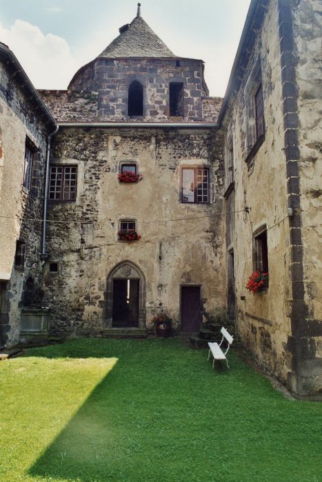 cour intérieure, aile sud, façade nord