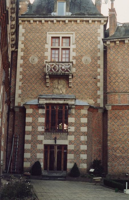 cour intérieure, aile ouest, façade est, vue » partielle