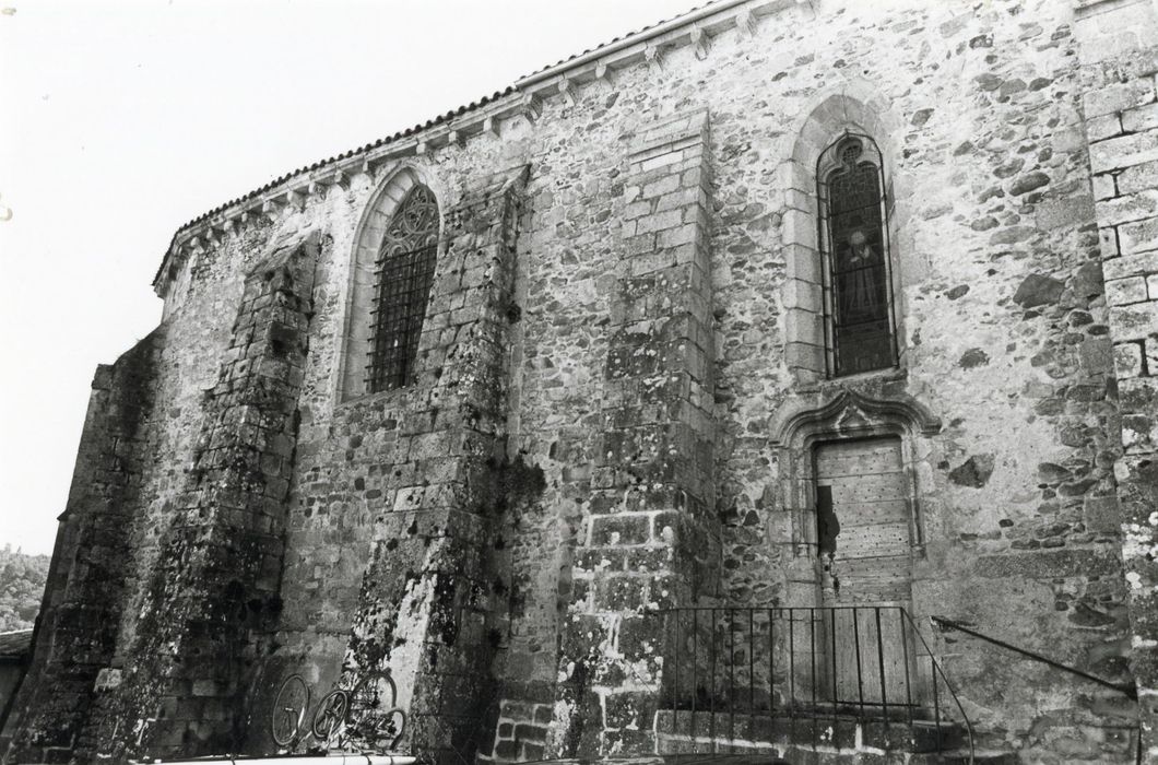 façade latérale nord, vue partielle