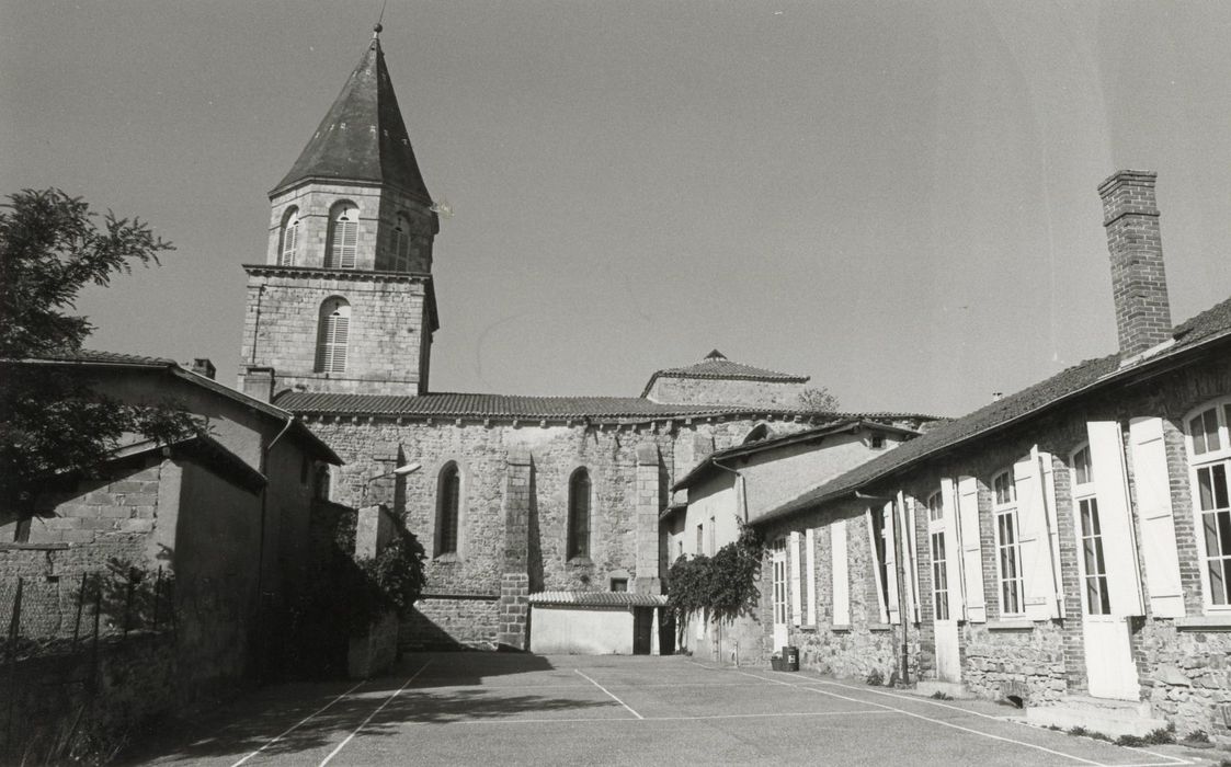 façade latérale sud, vue partielle