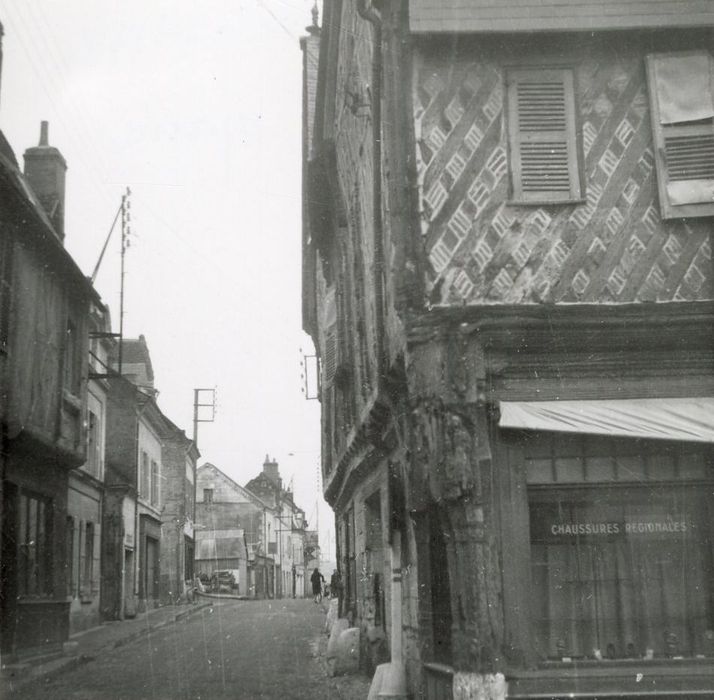 façades sur rues, vue partielle